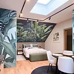 דירה Urban Jungle